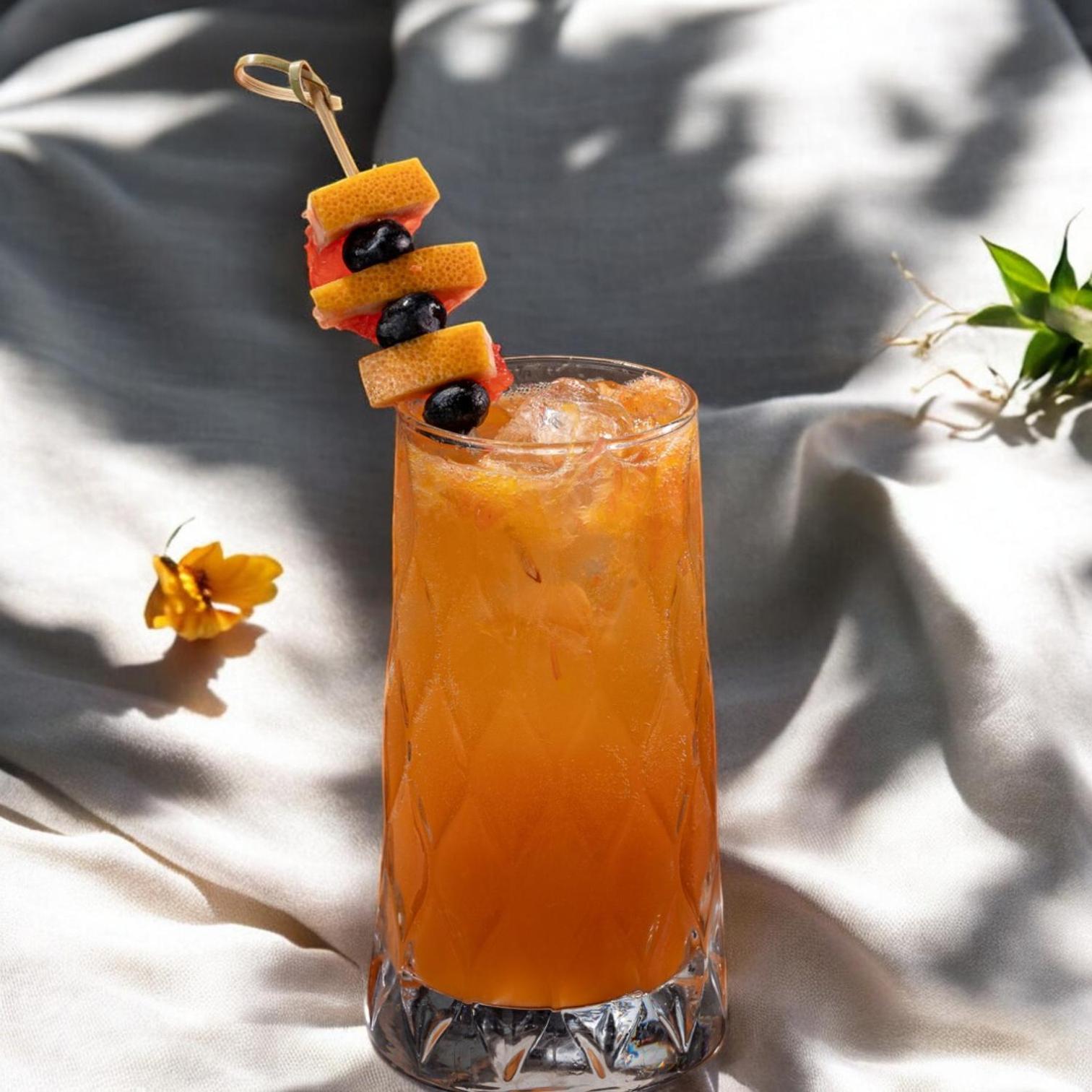 Stayso The House Hotel Estambul Exterior foto A screwdriver cocktail